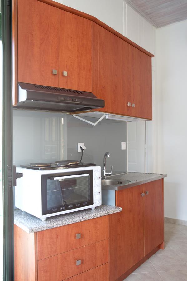 Geo Holiday Studios Кипарисия Екстериор снимка